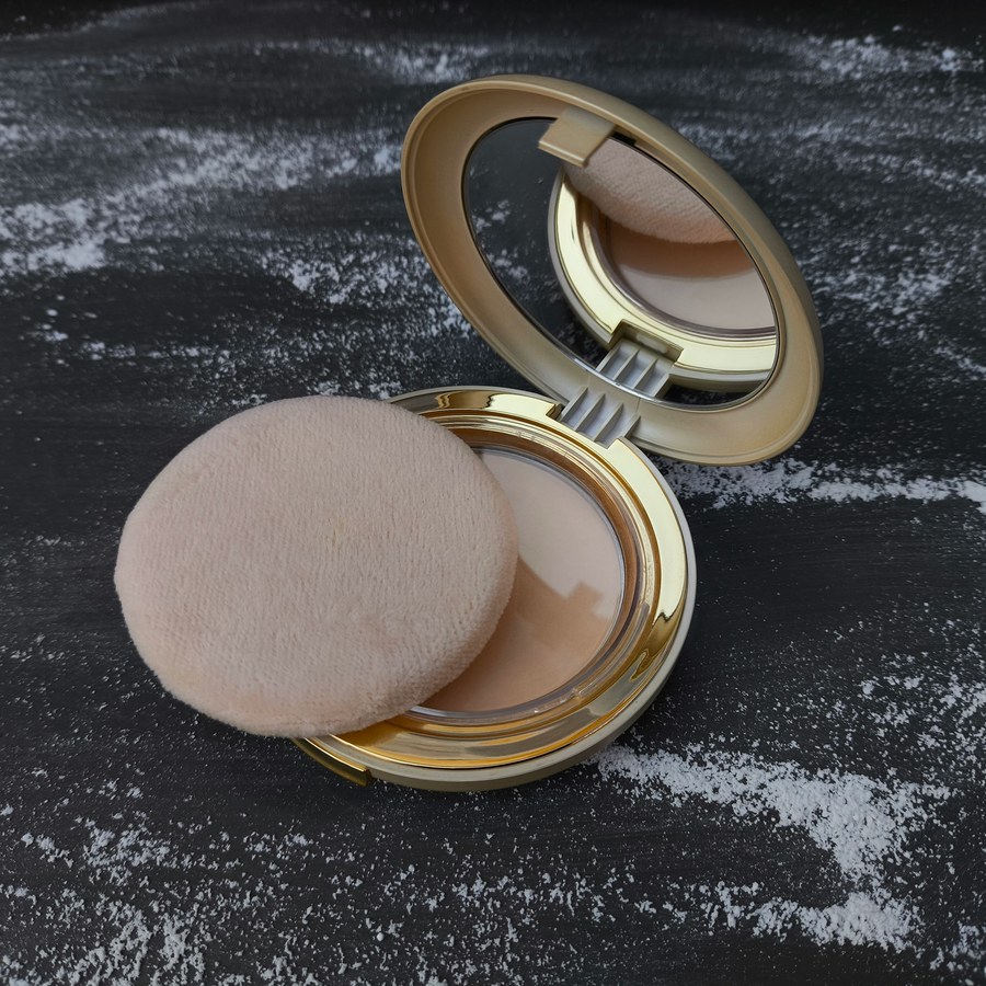 Tarte Creaseless Setting & Brightening Powder